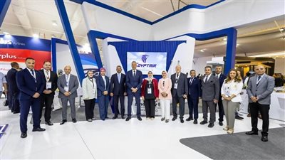 رئيس مصر للطيران يختتم فعاليات معرض EIAS 2026 بالإشادة بجهود فرق العمل ونجاح المشاركة