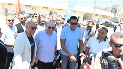 وزير الشباب والرياضة والمحافظ يتفقدان استاد الفيوم الرياضي لمتابعة أعمال التطوير
