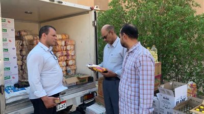   الغردقة توسع منافذ مبادرة خفض الأسعار بـ13 فرع و3 سيارات 