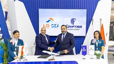 أكاديمية مصر للطيران للتدريب توقع اتفاقية تعاون مع شركة البحر الأحمر للطيران