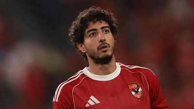 كواليس الأزمة.. عقبة واحدة أمام تجديد محمد هاني مع الأهلي