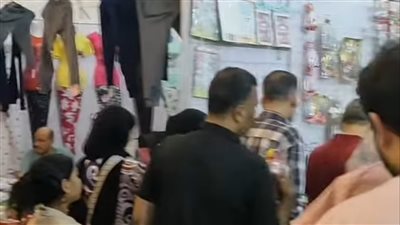  زحام على الأفران والمكتبات في ليلة بدء العام الدراسي بالإسماعيلية