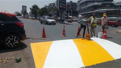 استمرار تطوير الطرق والأسفلت بمختلف مناطق مدينة الشروق  