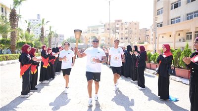 جامعة الفيوم تستقبل شعلة أسبوع شباب الجامعات والمعاهد العليا
