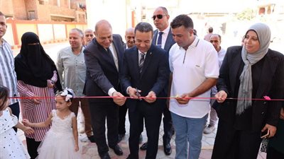 محافظ المنوفية يفتتح مدرستي الشهيد طيار صلاح الدين عمر ومحمد كامل عبدالعزيز 