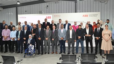 العاشر من رمضان تتجه للطاقة النظيفة بمشروع شمسي جديد في مصانع ABB