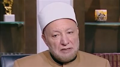 هل يجوز التصدق من مال زوجي على عمي المحتاج؟.. أمين الفتوى يجيب