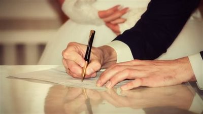 ضوابط توثيق الزواج في قانون الأحوال المدنية.. السن والفحص الطبي وتسجيل الأحكام