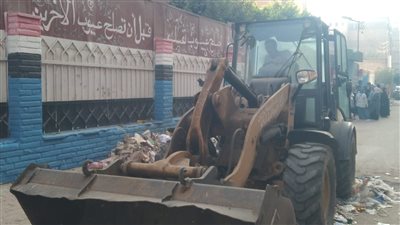 رفع 676 طنًا من بؤر المخلفات والتراكمات بمراكز ومدن وأحياء الغربية