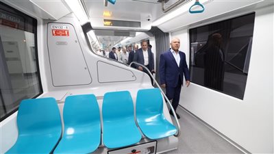   عاجل.. وزير النقل يصدر قرارًا بتخفيض اشتراكات الطلبة 60% على المونوريل