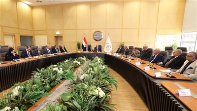 وزير النقل يترأس أعمال الجمعية العمومية العادية وغير العادية لشركة قناة السويس لتنمية الموانئ البحرية