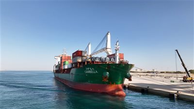 وزارة النقل: بدء التشغيل التجريبي لمحطة البضائع العامة والصب بميناء السخنة