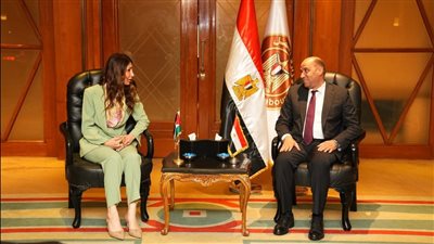 وزير العمل لنظيرته الفلسطينية: مصر لن تتوانى عن دعم صمودكم