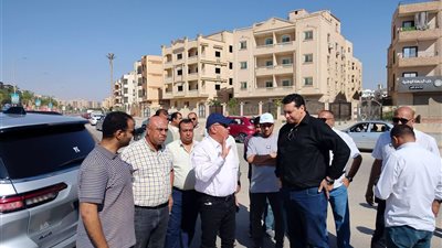 رئيس جهاز حدائق أكتوبر يتابع مستوى رفع كفاءة المشروعات بـ«ڤالي تاورز»