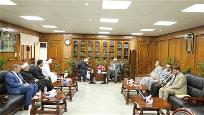 الدكتور محمود صديق يستقبل رئيس جامعة سراج الهدى الهندية لبحث التعاون المشترك