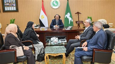 محافظ الشرقية يبحث مع رئيس جهاز تعمير سيناء موقف المشروعات الجارية 