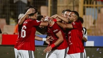 الأهلي يعبر سماد أبو قير بثنائية ويعتلي صدارة ترتيب الدوري
