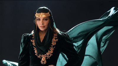 أول صورة لعودة أصالة إلى سوريا بعد غياب 15 عامًا.. (شاهد)