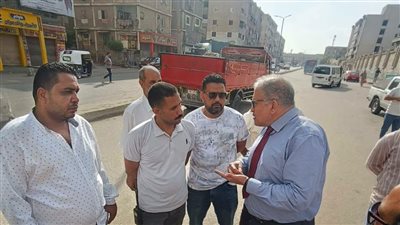 حملات مكثفة لرفع الإشغالات وتحسين مستوى النظافة بحي السلام أول