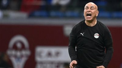 حسام حسن يعيد ترتيب أوراق دفاع منتخب مصر
