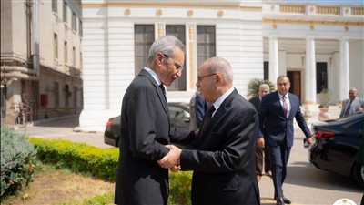 وزير شئون المجالس النيابية يستقبل رئيس مجلس القضاء الأعلى 