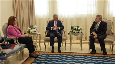 ربيع: قناة السويس شريك موثوق للتجارة العالمية