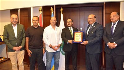 رئيس اتحاد الكونغ فو ونائب القنصل السعودي يزوران معسكر «الأخضر» في الإسكندرية