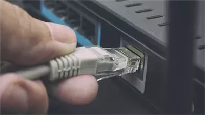 خطأ شائع عند توصيل الراوتر.. المنفذ الصحيح لسرعة إنترنت أفضل