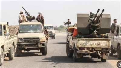 عاجل.. الجيش اليمني: استهدفنا مقار وعتادا للحوثيين في المخا 