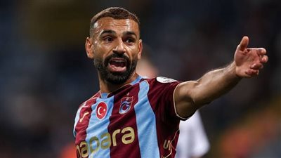 ماذا قدم محمد صلاح مع طرابزون أمام جالطة سراى فى الشوط الاول؟