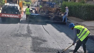 رئيس جهاز الشروق يتابع مشروعات تطوير البنية التحتية بالمدينة
