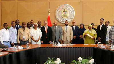 وزير الكهرباء يشهد تخريج 16 متدربا من جيبوتي في مجالات تحسين كفاءة الطاقة