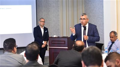 وزارة الصحة تناقش موقف المشروعات الجارية وترصد التحديات التي تعوق تنفيذها.. تفاصيل