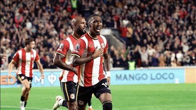 برينتفورد يضرب تشيلسي بثلاثية ويصعد للمركز الثالث في الدوري الإنجليزي