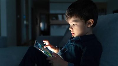 كارثة يوتيوب| طفل يبلغ 9 سنوات ينفق 118 ألف دولار من بطاقة شركة والده