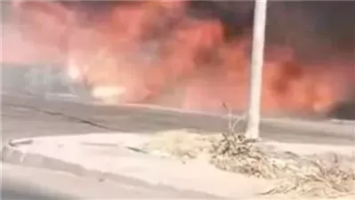 بلا إصابات.. السيطرة على حريق مصنع مواسير بالمنطقة الصناعية في أكتوبر