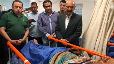 محافظ السويس يتابع مصابي حادث طريق المنطقة الصناعية بالعين السخنة