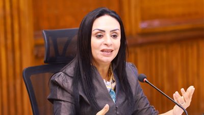 أهالي شبرا الخيمة يستغيثون بوزيرة التضامن من معاناة الصعود لتأمينات السيارات