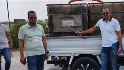 ضبط 10080 عبوة مواد غذائية مجهولة المصدر و1000 لتر سولار بالبحيرة