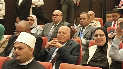 نقيب المعلمين: المدرسة نموذج مصغر للمجتمع