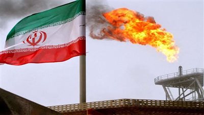 تراجع صادرات النفط الإيرانية يفتح ملف كلفة إيقاف الآبار وإعادة تشغيلها