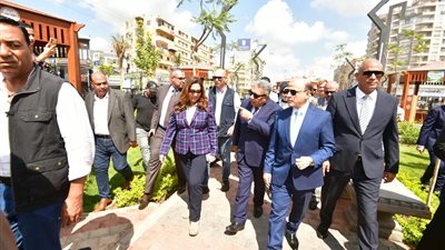 وزيرة التنمية المحلية والبيئة ومحافظ الدقهلية يفتتحان حديقة 