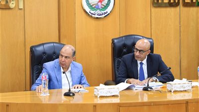 وزير التربية والتعليم يبحث مع مديري الإدارات التعليمية آليات الارتقاء بالعملية التعليمية ومواجهة التحديات بالمنيا