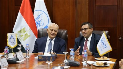 تعاون بين معهد الاتصالات وجامعة الريادة لتأهيل الطلاب