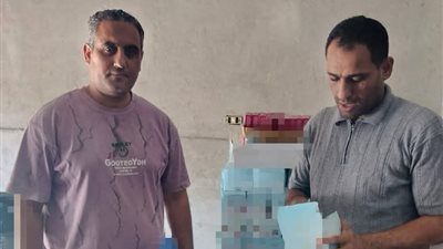 ضبط مصنع عطور بدون ترخيص و2 طن فول حصى مجهولة المصدر بالبحيرة