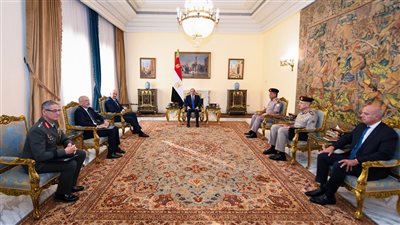 عاجل.. الرئيس السيسي يستقبل وزير الدفاع الوطني للجمهورية اليونانية