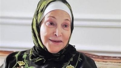 نادية رشاد تعتزل الفن بقرار مفاجيء 