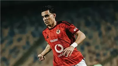 الأهلي يؤجل مفاوضات تجديد عقد أشرف بن شرقي.. تفاصيل جديدة