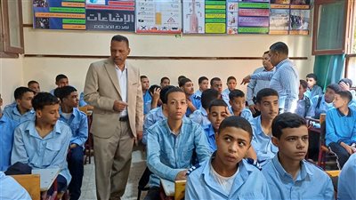 مدير تعليم أبوتشت: لا تهاون في تطبيق لائحة الانضباط ومحاسبة المخالفين 