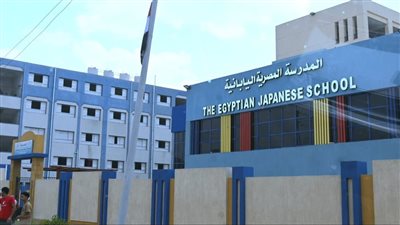 تجهيز المدرسة المصرية اليابانية باللدلنجات تمهيدًا لافتتاحها 
